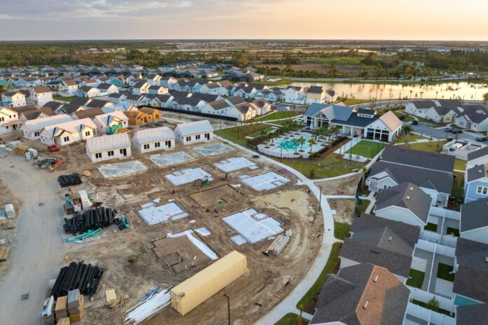 Multifamily Investors Target Midwest Cities as Sun Belt Oversupply Grows